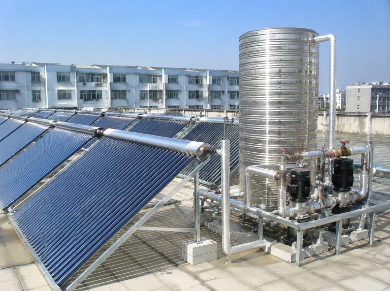 烟台高新技术产业开发区商用大容量真空管太阳能热水系统